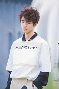 娱乐吃瓜蜀黍王俊凯微博,揭秘娱乐圈幕后故事！”